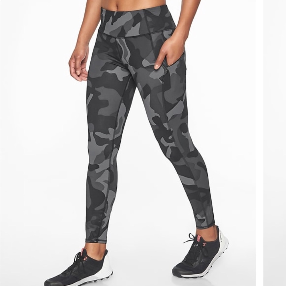 Athleta camo contender 7/8 tights